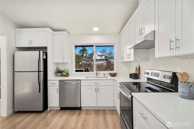 719 213 Street SE, Bothell, WA 98021