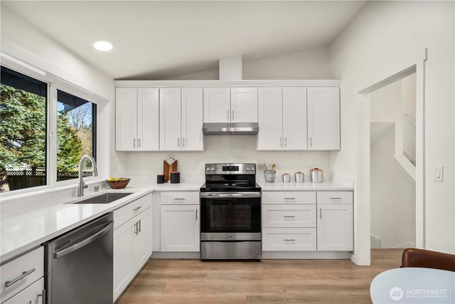 719 213 Street SE, Bothell, WA 98021