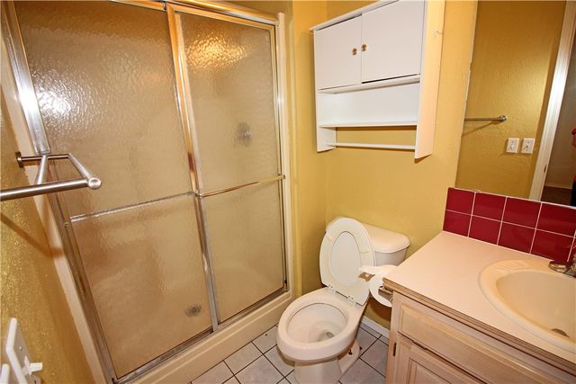 1205 SE 22nd Street, Bentonville, AR 72712