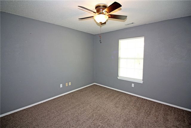 1205 SE 22nd Street, Bentonville, AR 72712