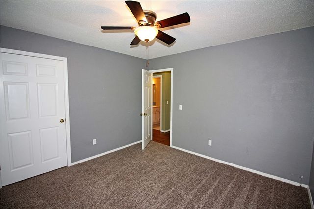 1205 SE 22nd Street, Bentonville, AR 72712