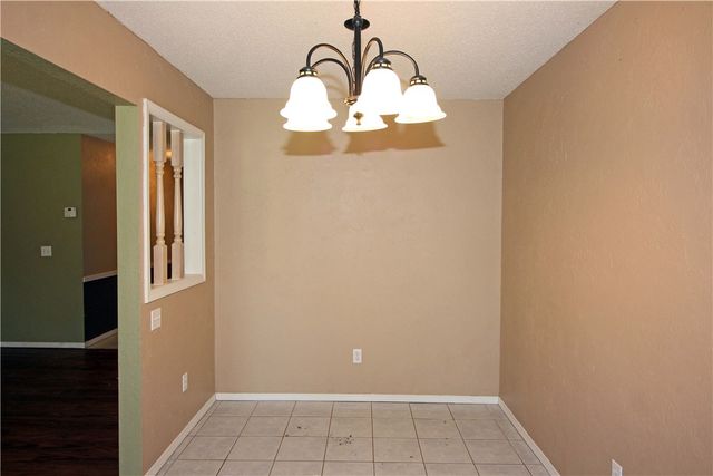 1205 SE 22nd Street, Bentonville, AR 72712