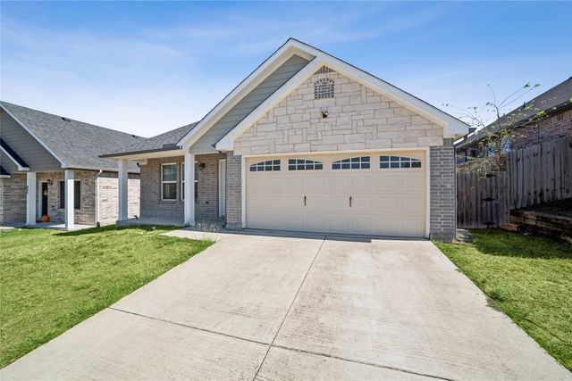 807 N Ridge Drive, White Settlement, TX 76108