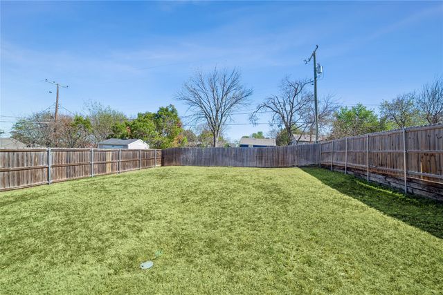 807 N Ridge Drive, White Settlement, TX 76108
