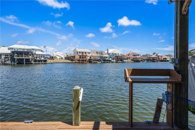 13518 Camino De Plata Ct, Corpus Christi, TX 78418