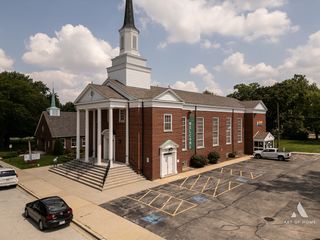 9411 S 51st Avenue, Oak Lawn, IL 60453