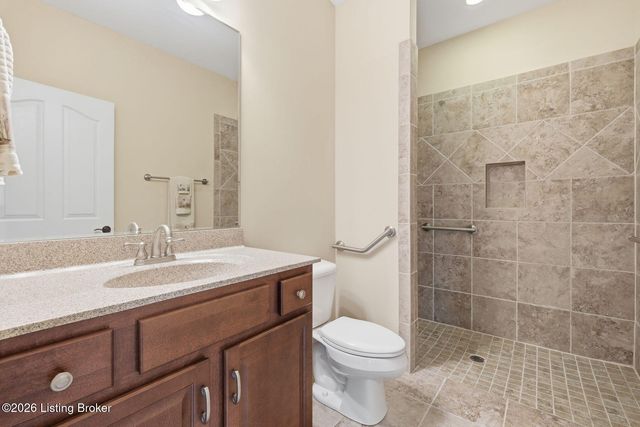 18108 Bellavista Pl, Louisville, KY 40245