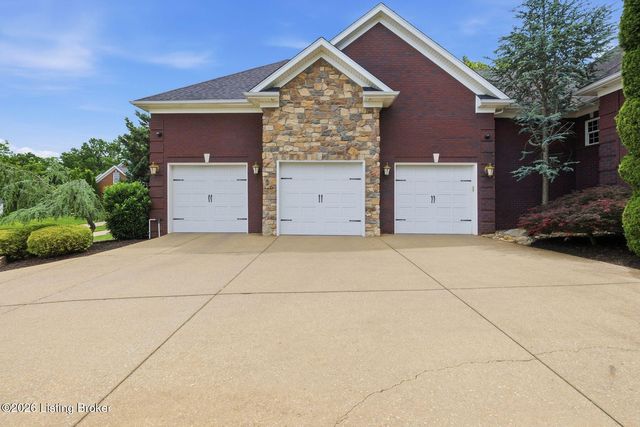18108 Bellavista Pl, Louisville, KY 40245