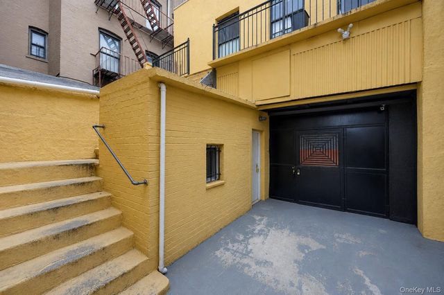 2108 Arthur Avenue, Bronx, NY 10457