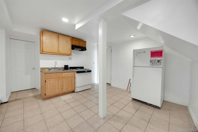 2108 Arthur Avenue, Bronx, NY 10457