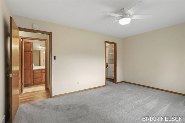 205 Parkside Drive, Zeeland, MI 49464