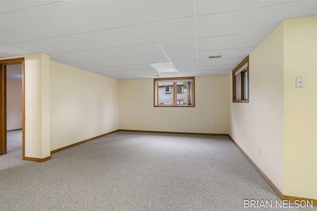 205 Parkside Drive, Zeeland, MI 49464