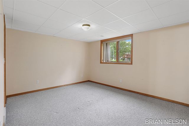 205 Parkside Drive, Zeeland, MI 49464