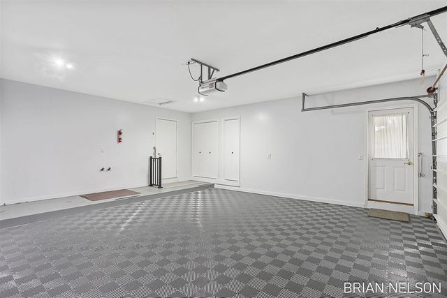 205 Parkside Drive, Zeeland, MI 49464