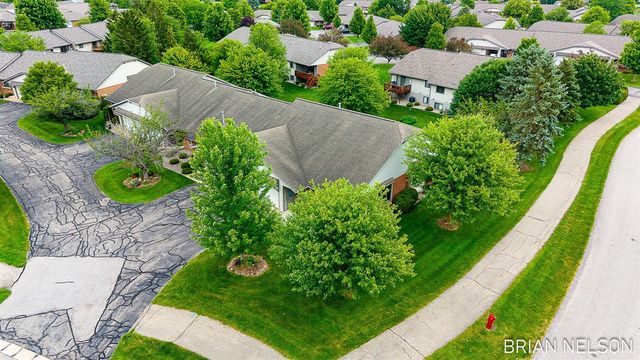205 Parkside Drive, Zeeland, MI 49464