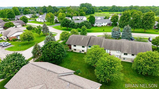 205 Parkside Drive, Zeeland, MI 49464