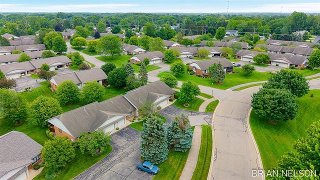 205 Parkside Drive, Zeeland, MI 49464