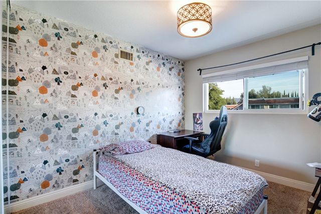 2073 E Greenhaven Street, Covina, CA 91724