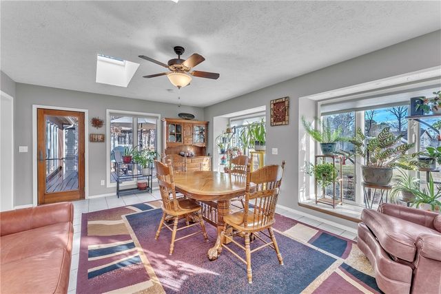 8 Hillcrest Drive, Holiday Island, AR 72631