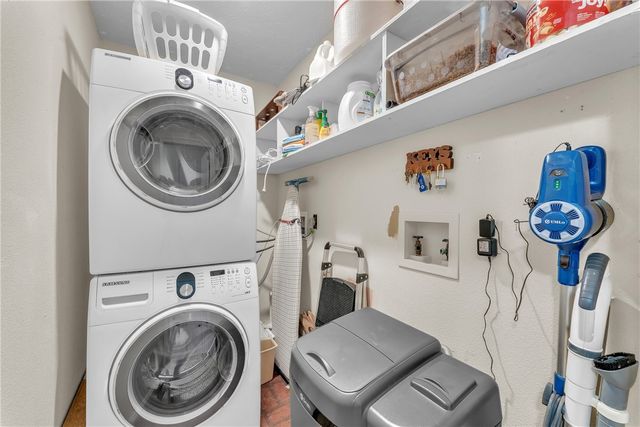 8 Hillcrest Drive, Holiday Island, AR 72631