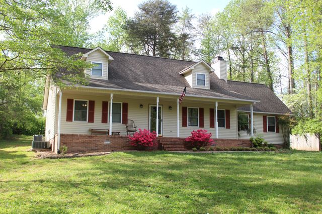 1719 Heathrow Dr, Cookeville, TN 38506