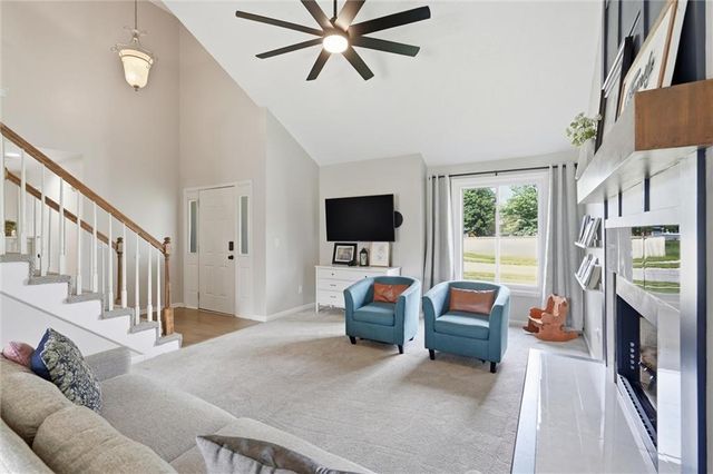 29905 W 183rd Terrace, Gardner, KS 66030