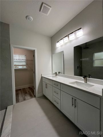 1915 W Citrus Springs Boulevard, Citrus Springs, FL 34434