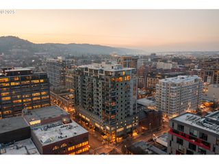 1025 Nw COUCH St 717, Portland, OR 97209