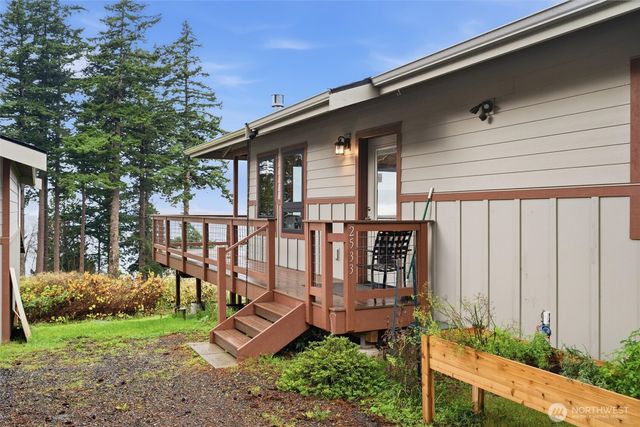 2533 Island View Lane, Lummi Island, WA 98262