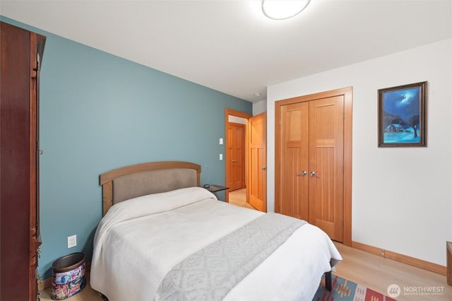 2533 Island View Lane, Lummi Island, WA 98262