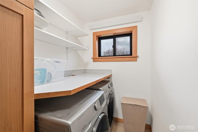 2533 Island View Lane, Lummi Island, WA 98262