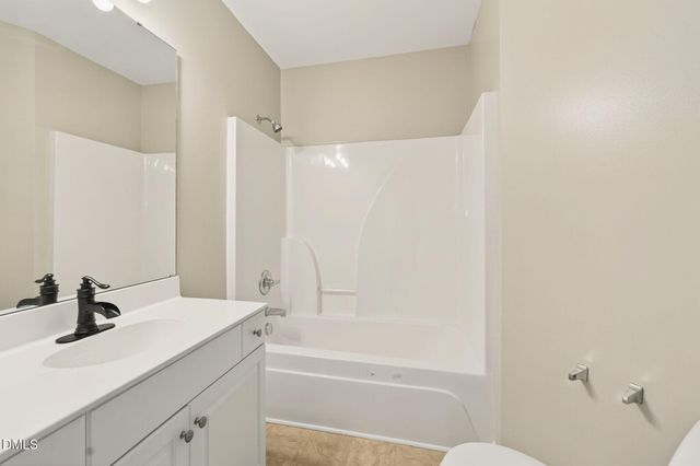 541 Village Loop Drive, Apex, NC 27502