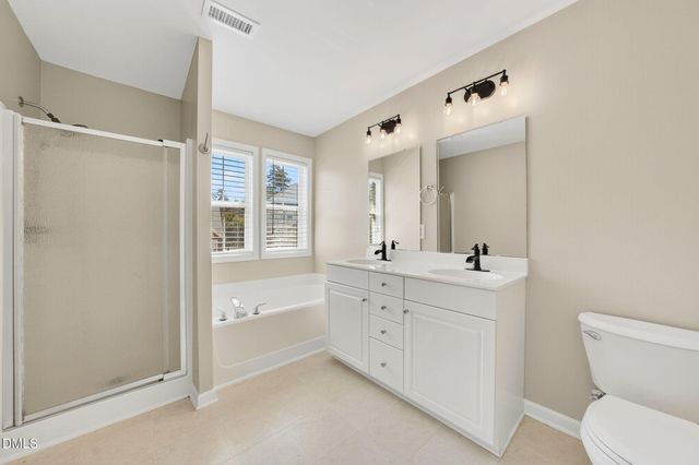 541 Village Loop Drive, Apex, NC 27502