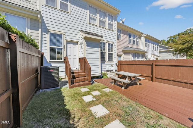 541 Village Loop Drive, Apex, NC 27502