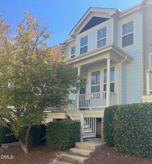 541 Village Loop Drive, Apex, NC 27502