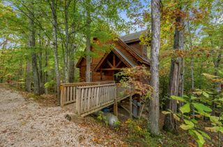 246 Suzanna's Arch Road, Campton, KY 41301