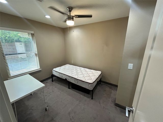 301 E Brockett Street, Sherman, TX 75090
