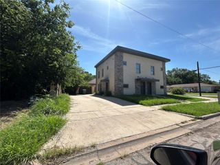 301 E Brockett Street, Sherman, TX 75090