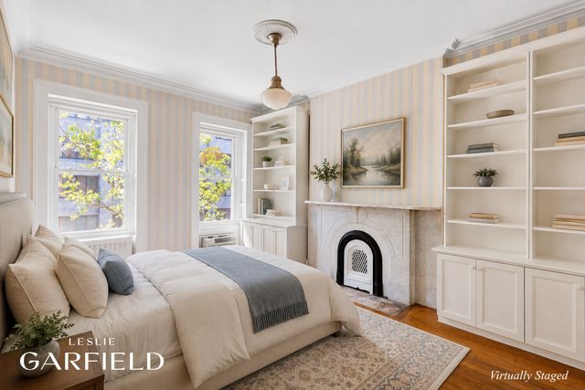 305 E 18TH Street, New York City, NY 10003