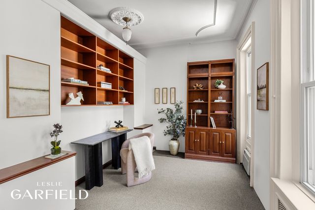305 E 18TH Street, New York City, NY 10003