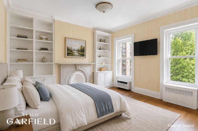 305 E 18TH Street, New York City, NY 10003