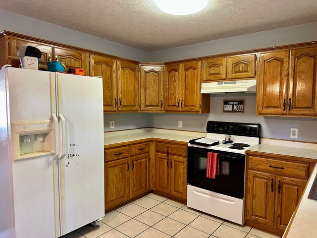 305 N Flint Avenue, Bolivar, MO 65613