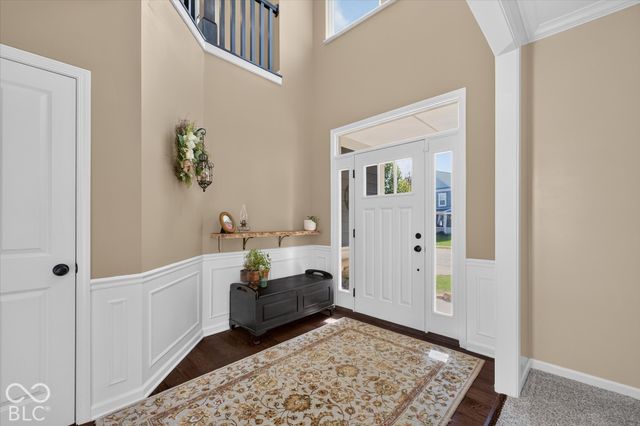11058 Stoneleigh Drive, Noblesville, IN 46060