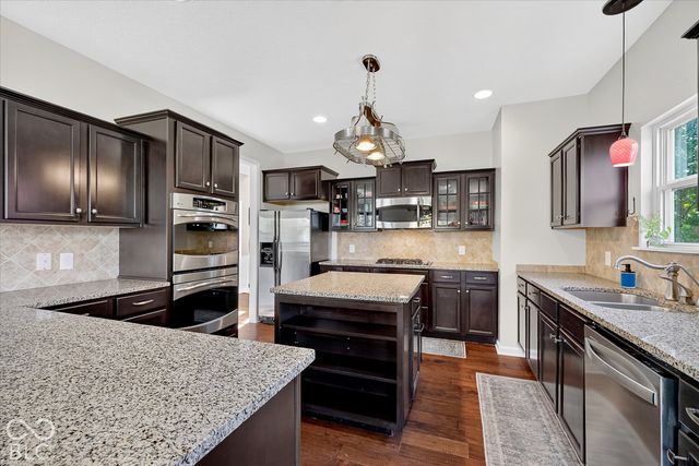 11058 Stoneleigh Drive, Noblesville, IN 46060