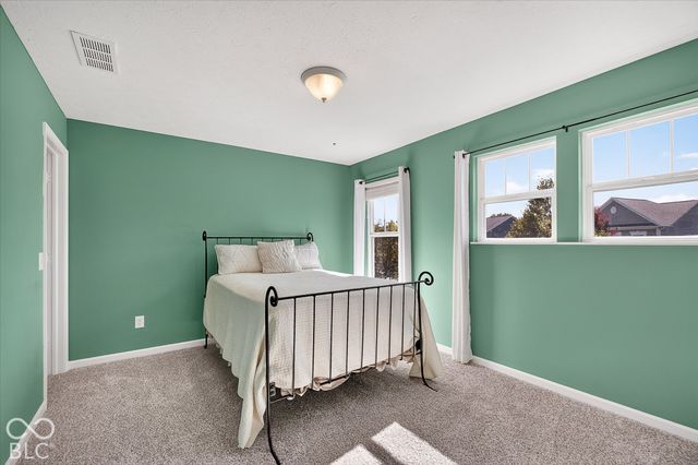 11058 Stoneleigh Drive, Noblesville, IN 46060
