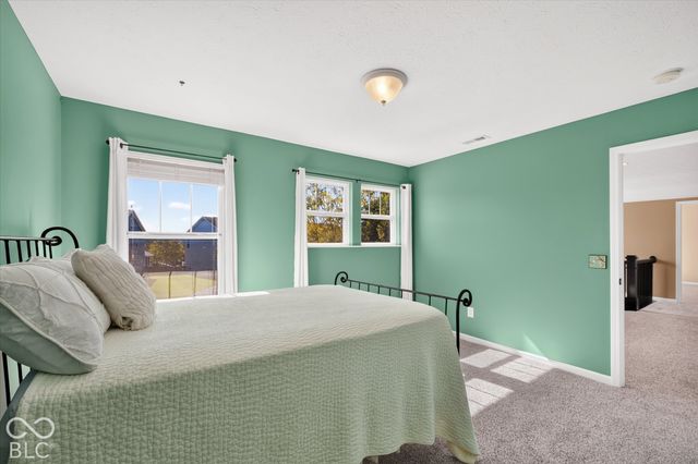 11058 Stoneleigh Drive, Noblesville, IN 46060
