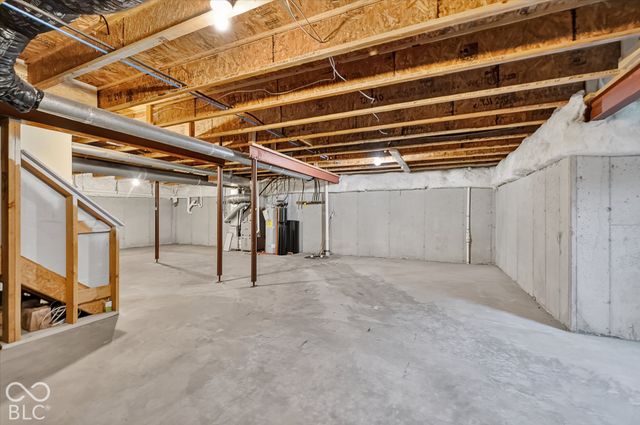 11058 Stoneleigh Drive, Noblesville, IN 46060