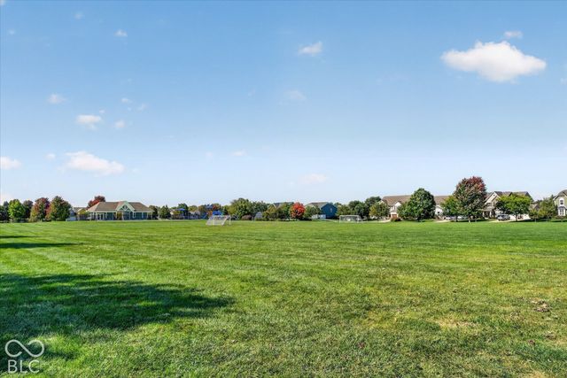 11058 Stoneleigh Drive, Noblesville, IN 46060