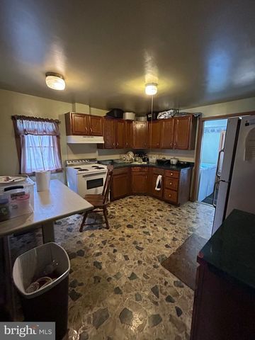 245 E LIBERTY STREET, Chambersburg, PA 17201