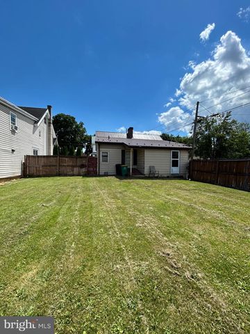 245 E LIBERTY STREET, Chambersburg, PA 17201